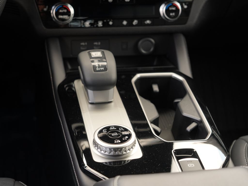 New 2026 Mitsubishi Outlander LE AWD/4WD image 22