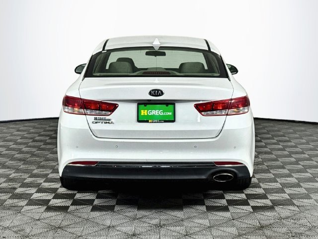 Used 2018 Kia Optima LX w/ 17" Alloy Wheels Package FWD image 7
