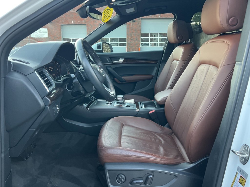 Used 2018 Audi Q5 2.0T Premium Plus w/ Premium Plus Package image 14