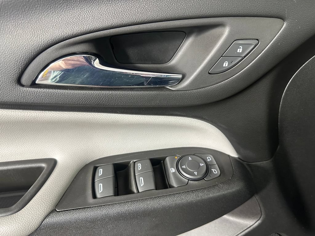 Used 2023 Chevrolet Equinox LT w/ Driver Convenience Package FWD image 25