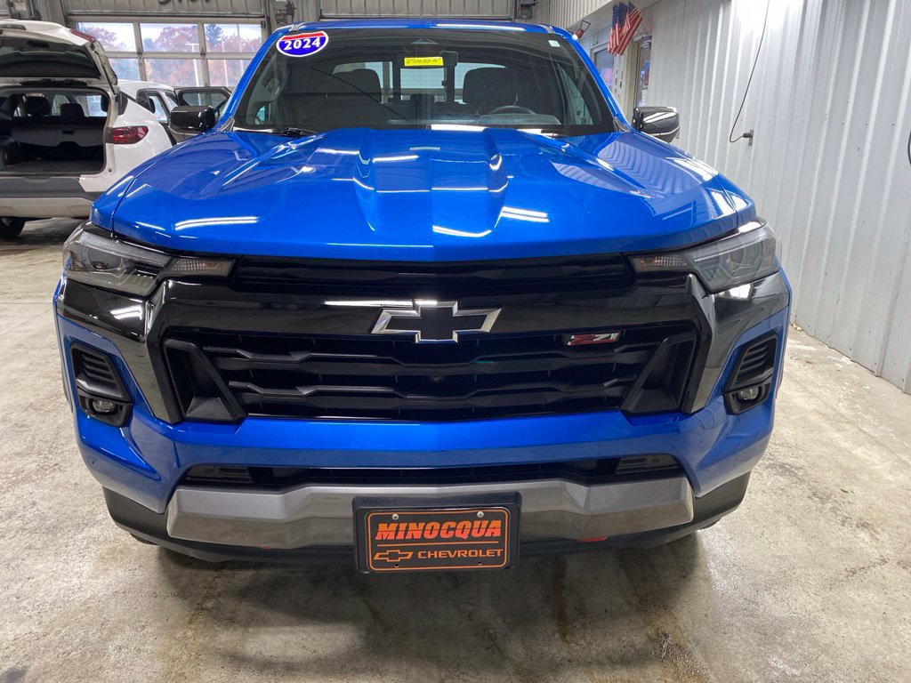 Used 2024 Chevrolet Colorado Z71 w/ Z71 Convenience Package 2 AWD/4WD image 4