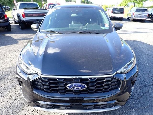 Used 2023 Ford Escape ST-Line w/ Equipment Group 301A FWD image 9
