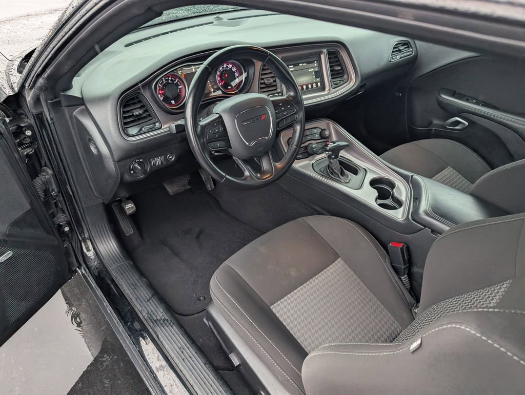 Used 2023 Dodge Challenger GT image 10