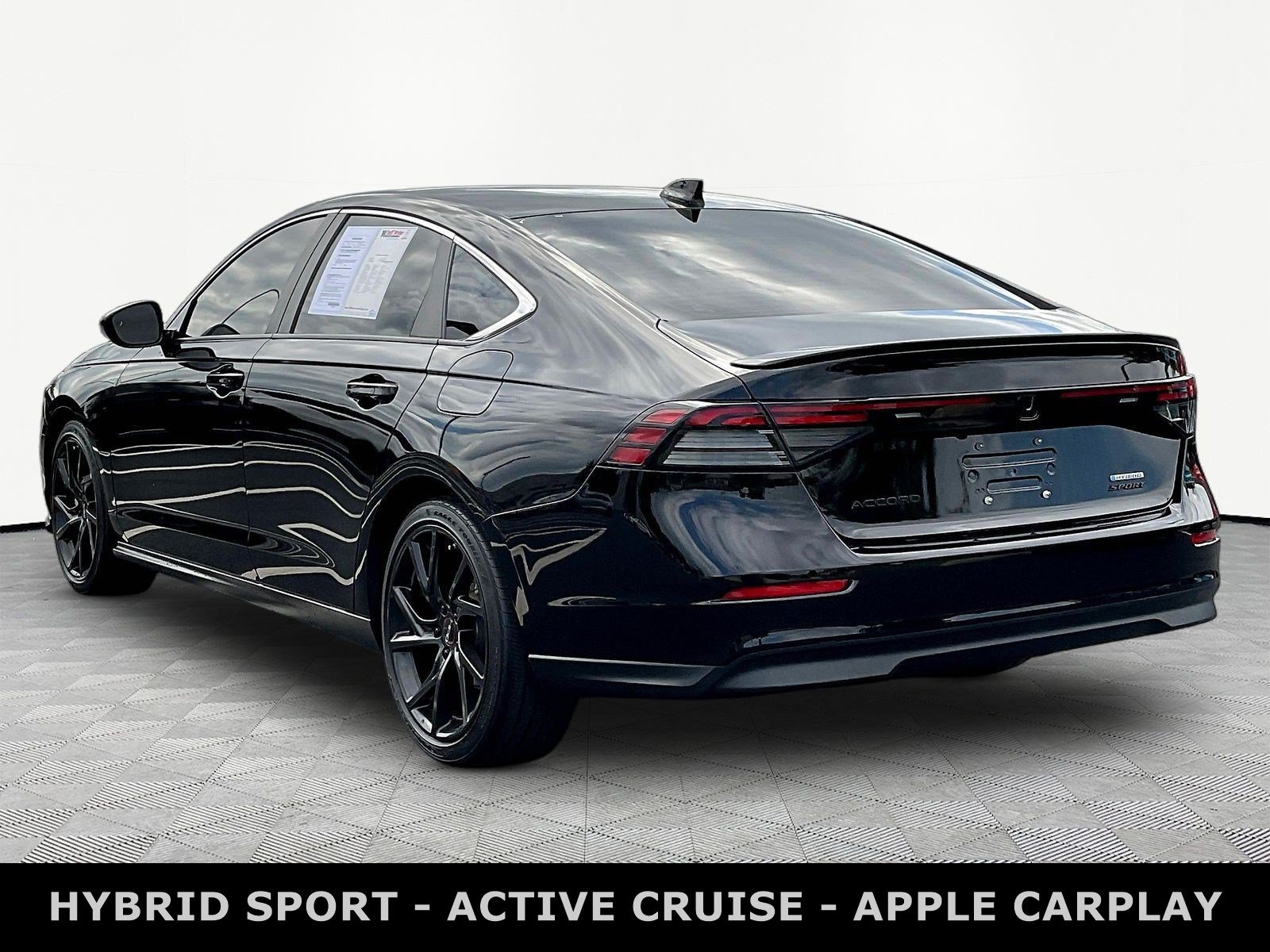Used 2024 Honda Accord Sport image 4