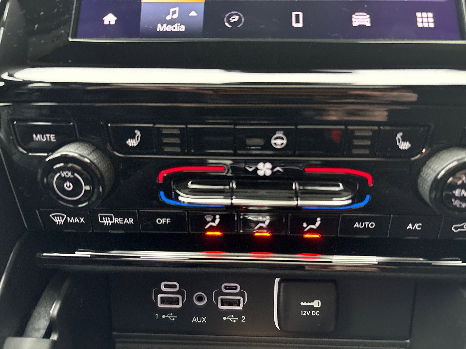 New 2026 Jeep Grand Cherokee Laredo X image 18