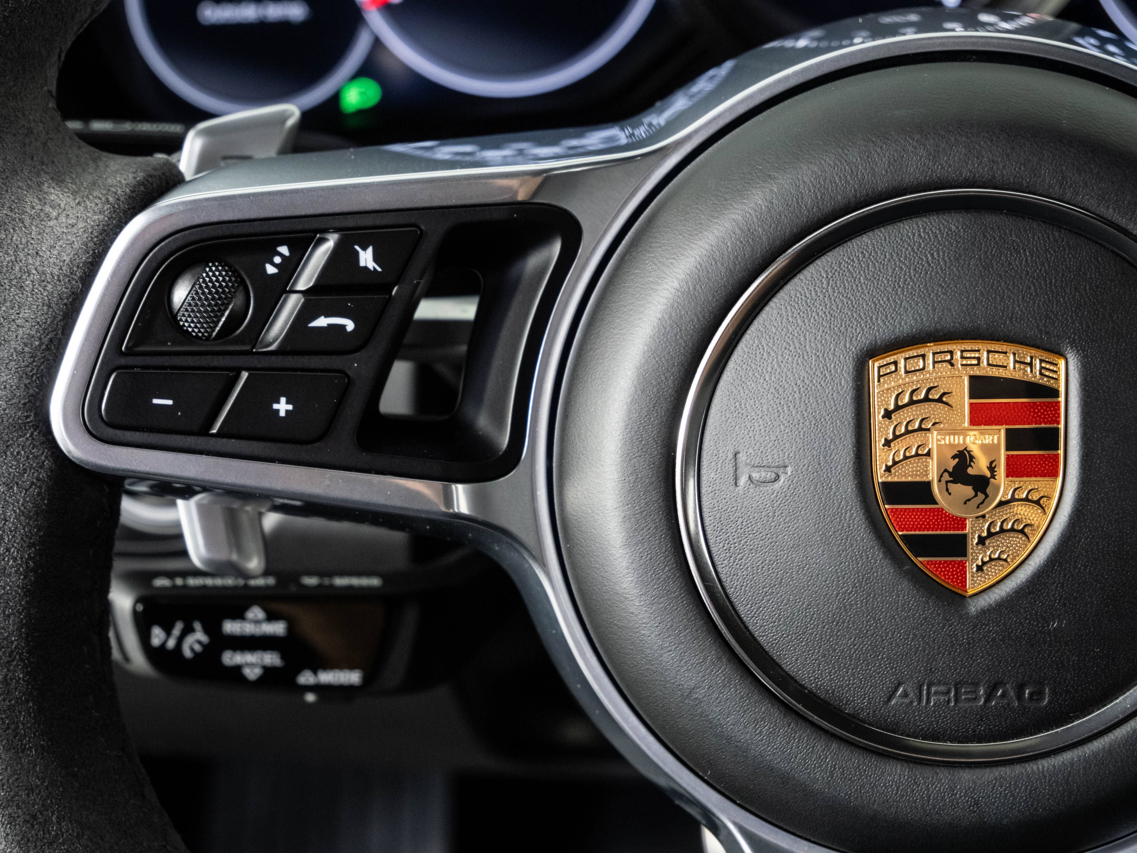 Used 2023 Porsche Cayenne GTS AWD/4WD image 9