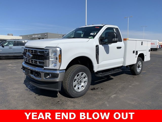 New 2024 Ford F350 XLT w/ FX4 Off-Road Package image 2