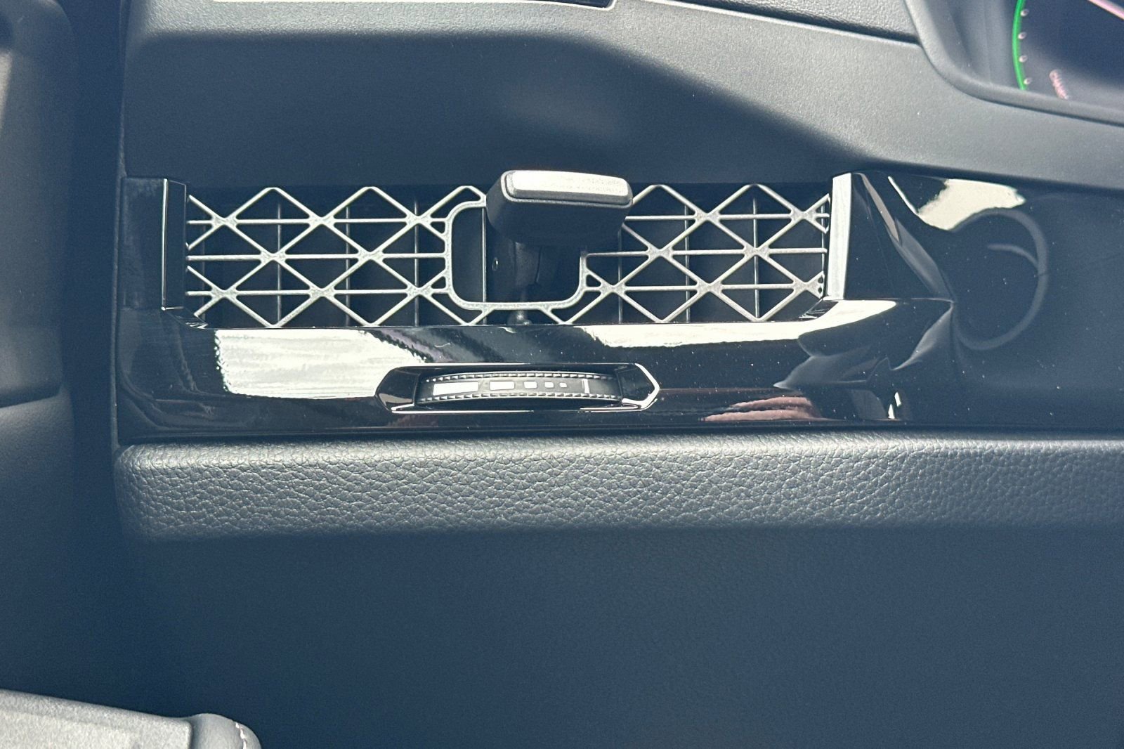 Used 2025 Honda Accord Sport image 31