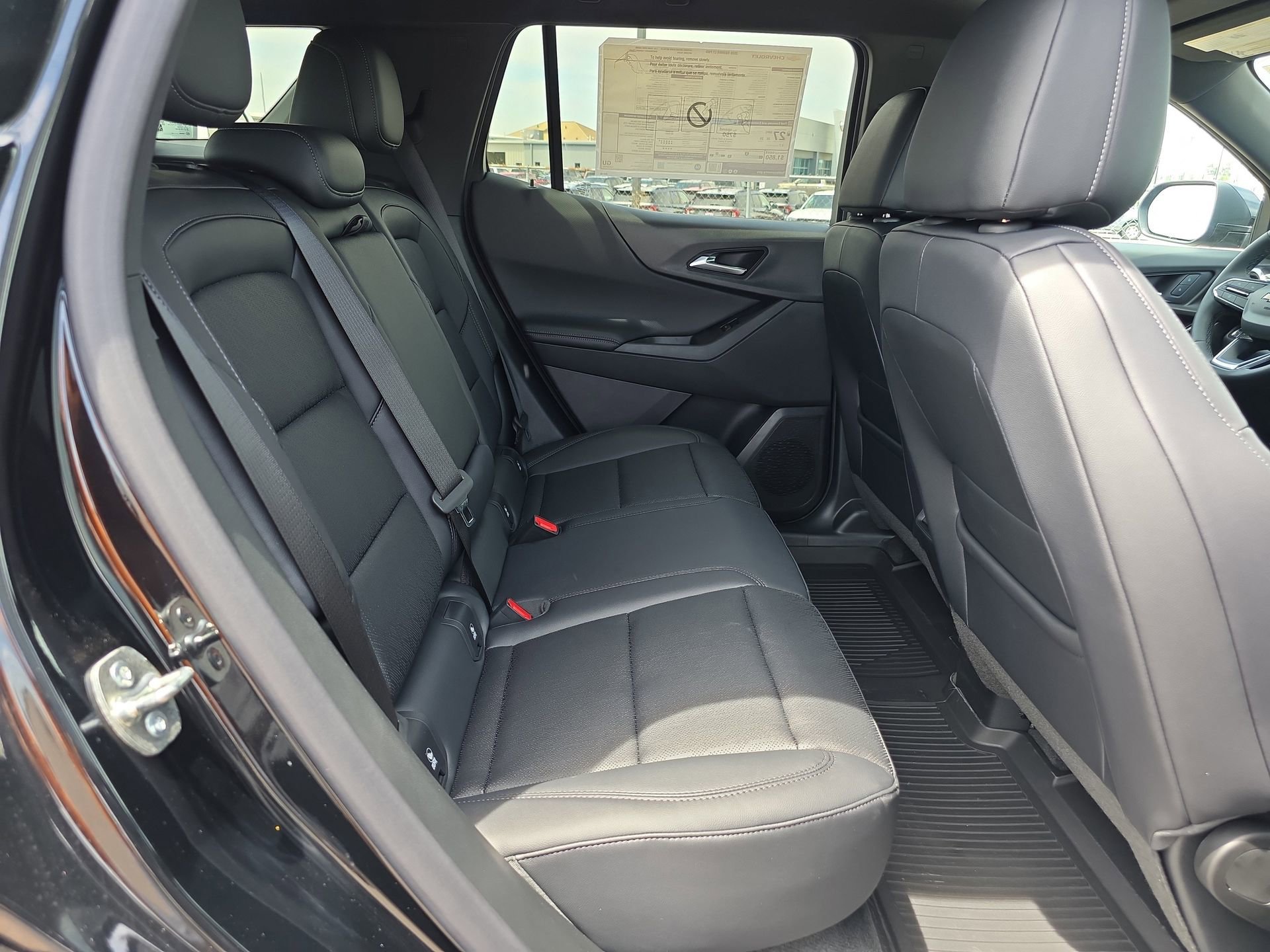 New 2026 Chevrolet Equinox LT w/ Convenience Package II FWD image 14