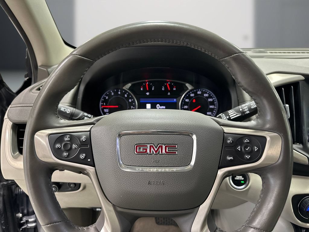 Used 2020 GMC Terrain Denali w/ Denali Premium Package FWD image 22