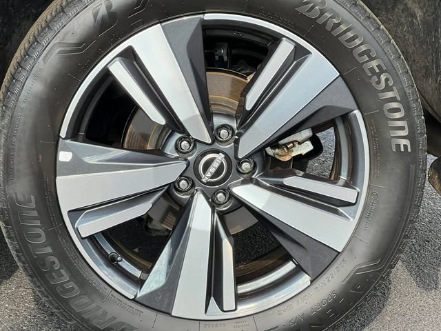 Used 2023 Nissan Rogue SL AWD/4WD image 8