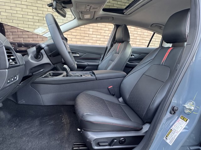 New 2026 Nissan Sentra SR w/ SR Premium Package FWD image 31