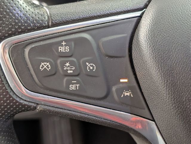 Used 2020 Chevrolet Equinox LS image 15