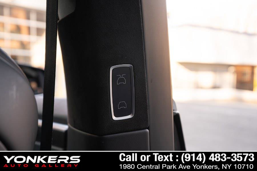 Used 2017 Tesla Model X 100D image 62