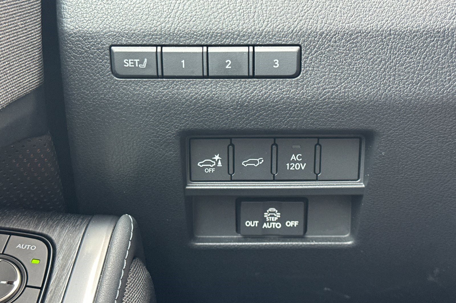 Used 2024 Lexus GX 550 image 37