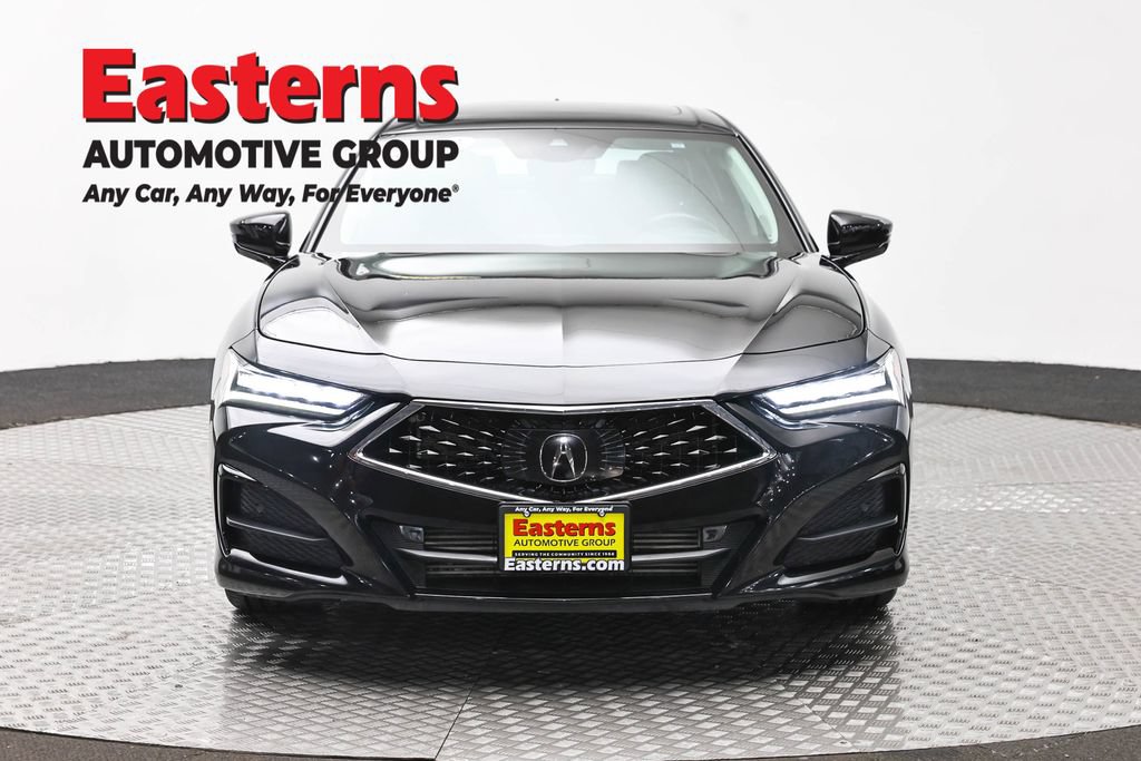 Used 2022 Acura TLX w/ Technology Package FWD image 2