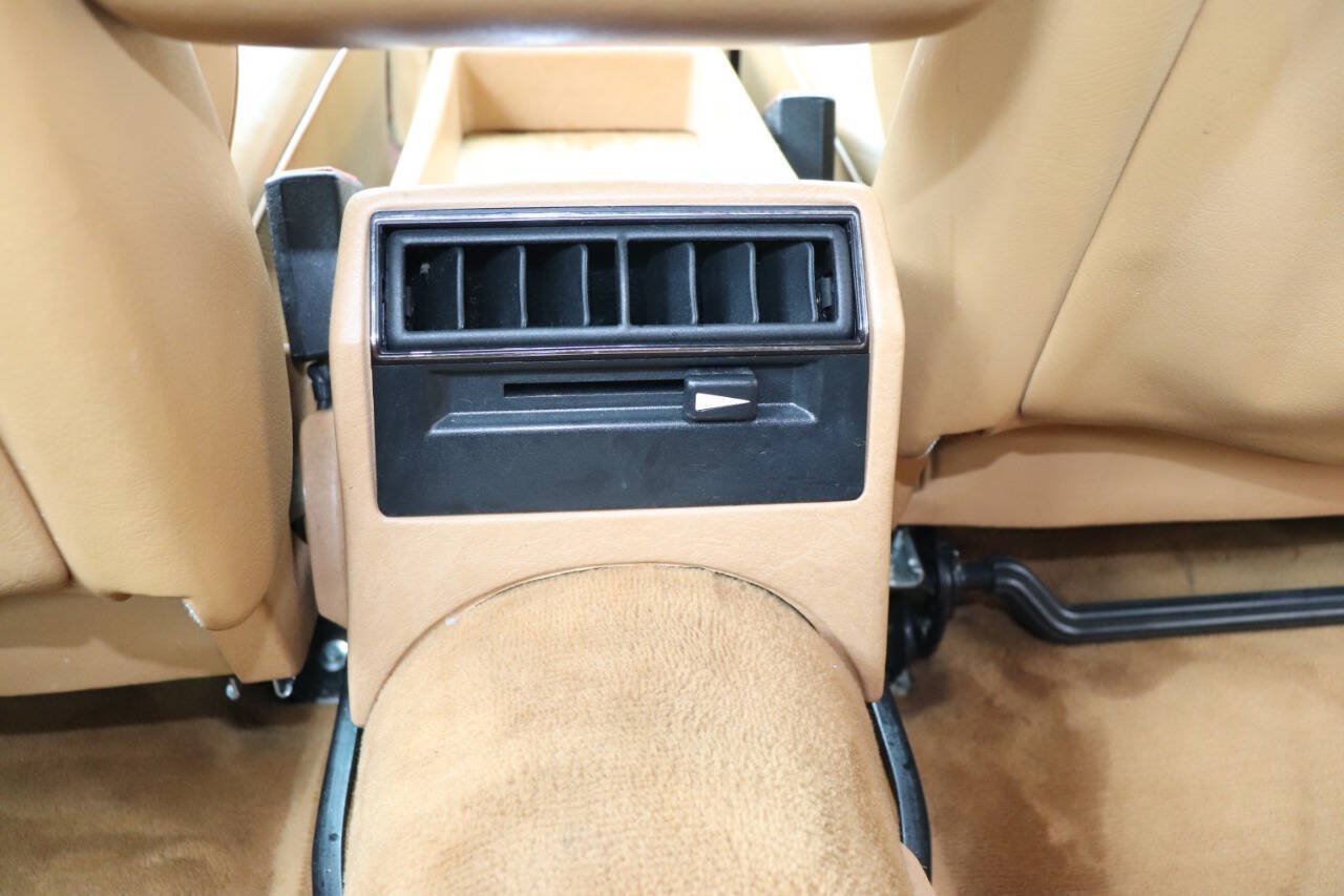 Used 1989 Mercedes-Benz 300 SE image 40