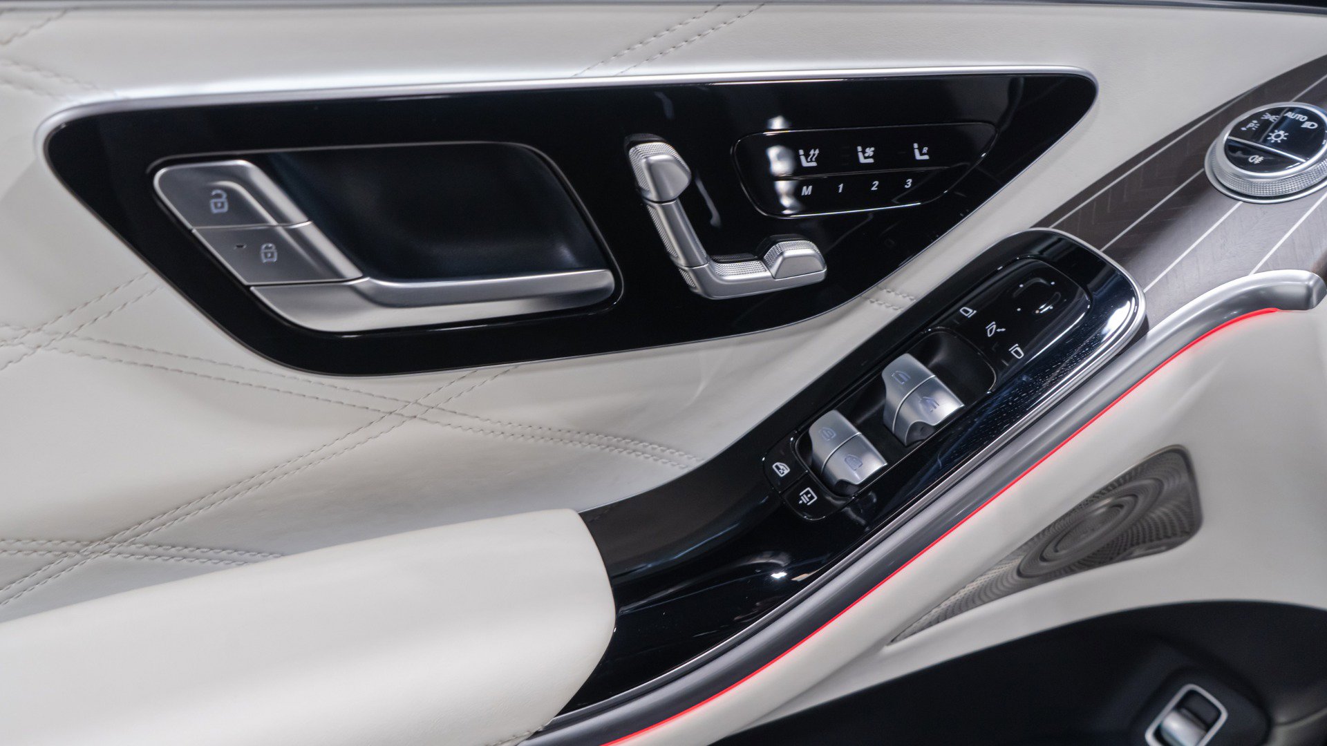 Used 2024 Mercedes-Benz Maybach S 680 4MATIC image 35