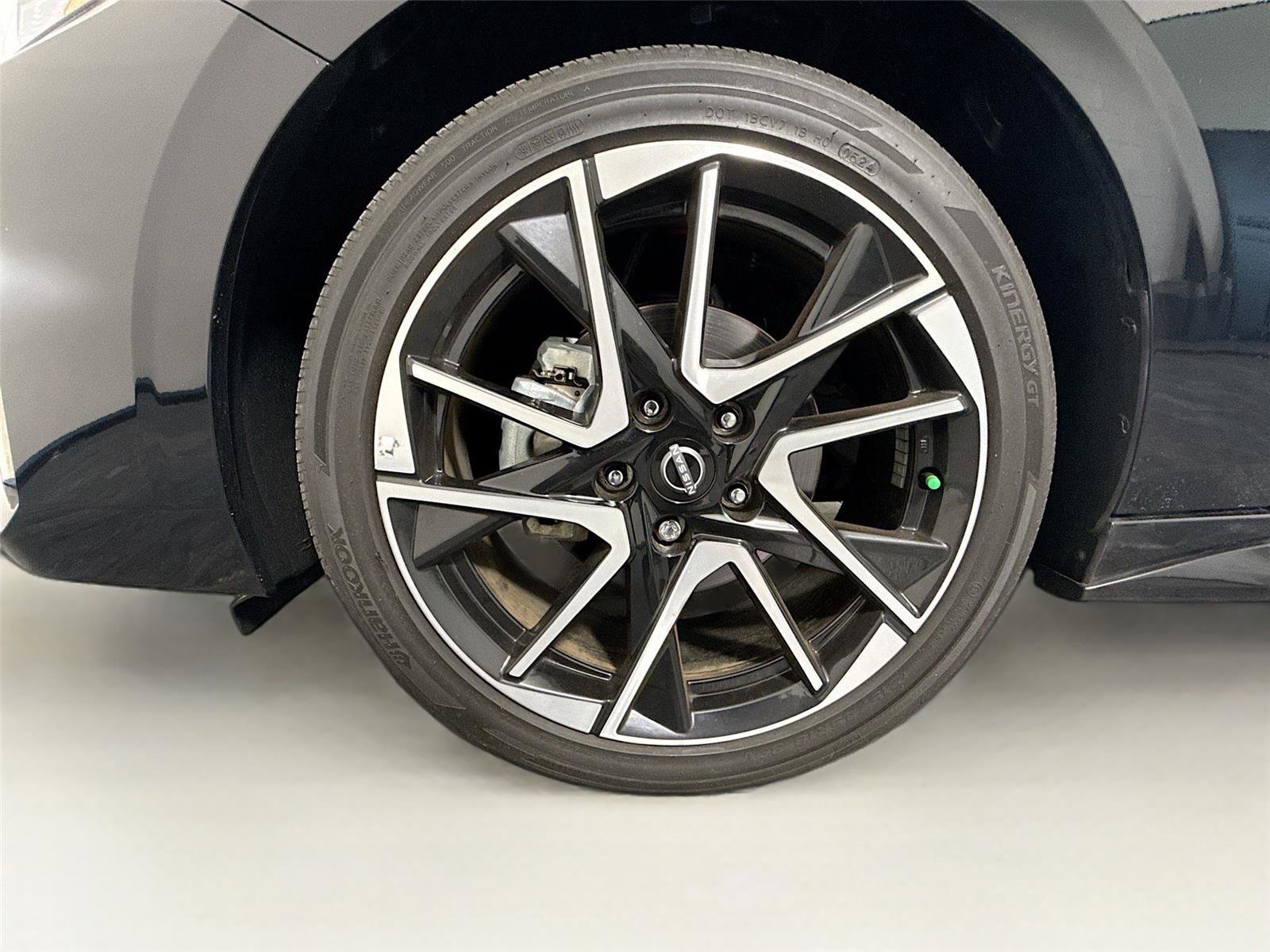 Used 2024 Nissan Sentra SR w/ SR Premium Package image 31