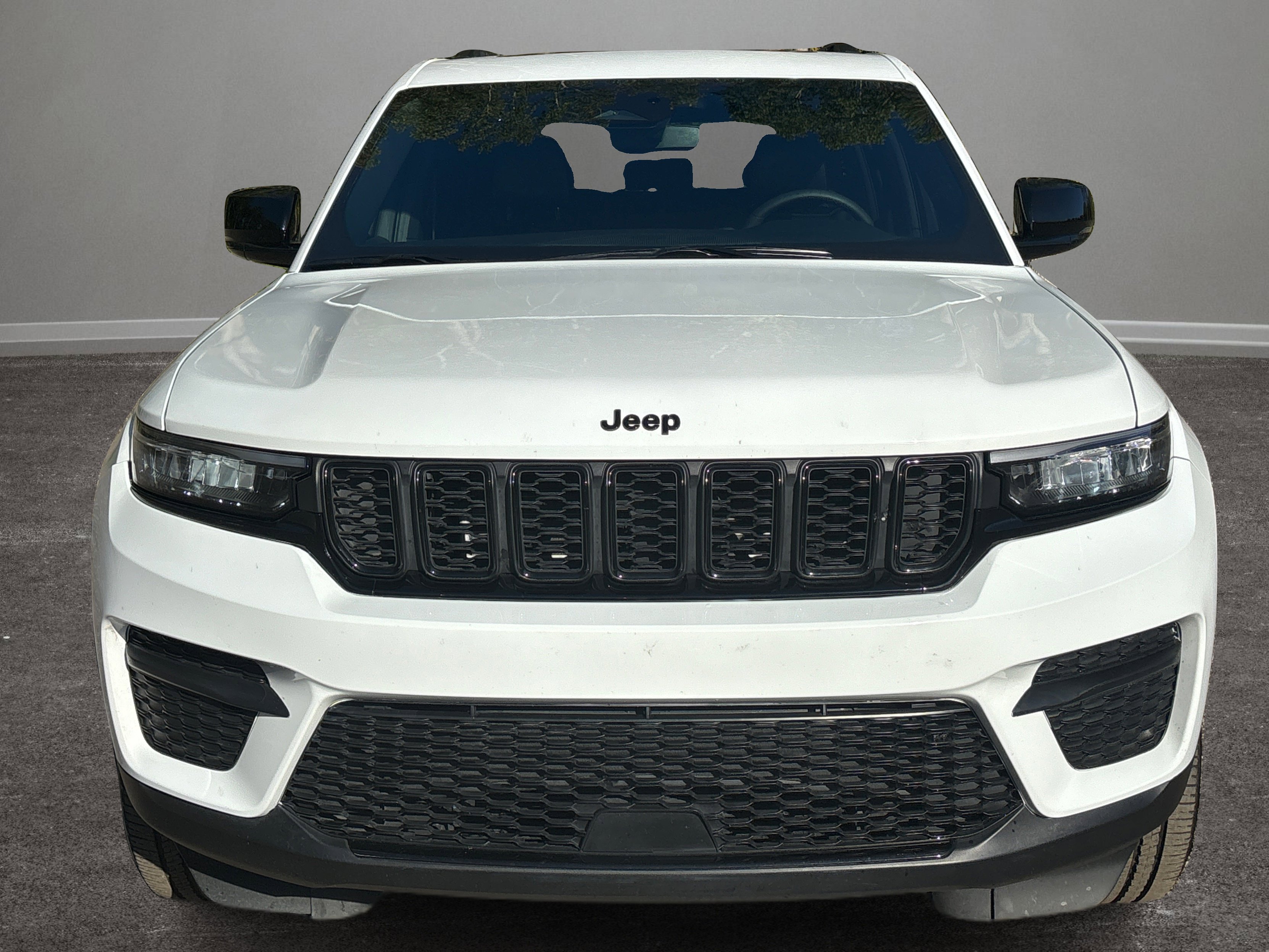 Used 2023 Jeep Grand Cherokee Altitude image 29