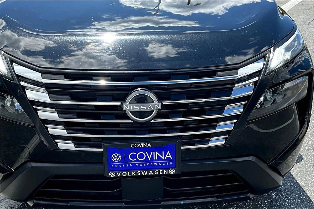 Used 2024 Nissan Rogue SV AWD/4WD image 30