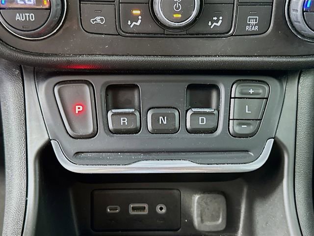 Used 2018 GMC Terrain SLE w/ Driver Convenience Package image 16