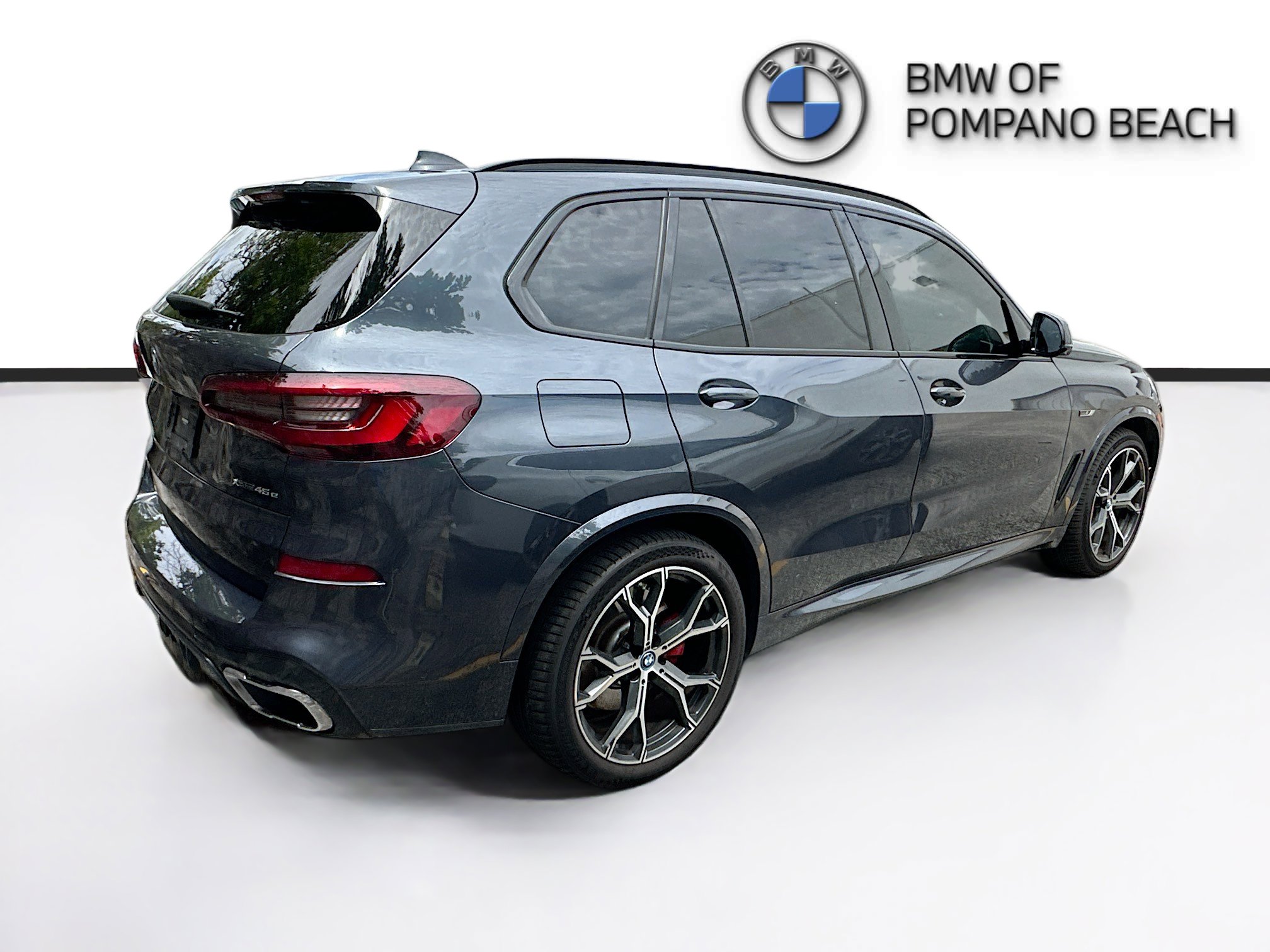 Used 2022 BMW X5 xDrive45e w/ M Sport Package AWD/4WD image 5