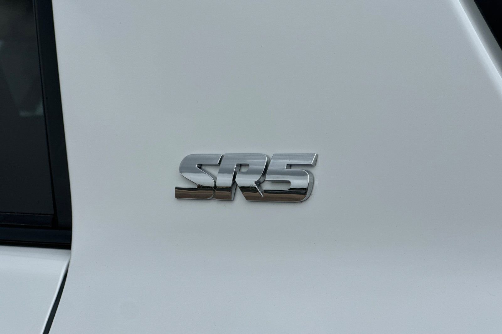 Certified 2024 Toyota 4Runner SR5 AWD/4WD image 35