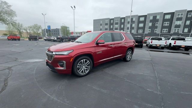 Used 2023 Chevrolet Traverse High Country w/ LPO, Floor Liner Package AWD/4WD image 4