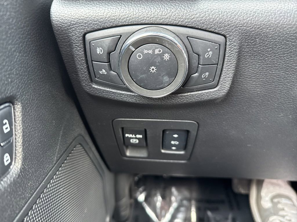 Used 2017 Ford F150 XLT w/ Equipment Group 302A Luxury image 19