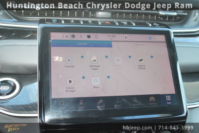 Used 2023 Jeep Grand Cherokee Trailhawk image 32
