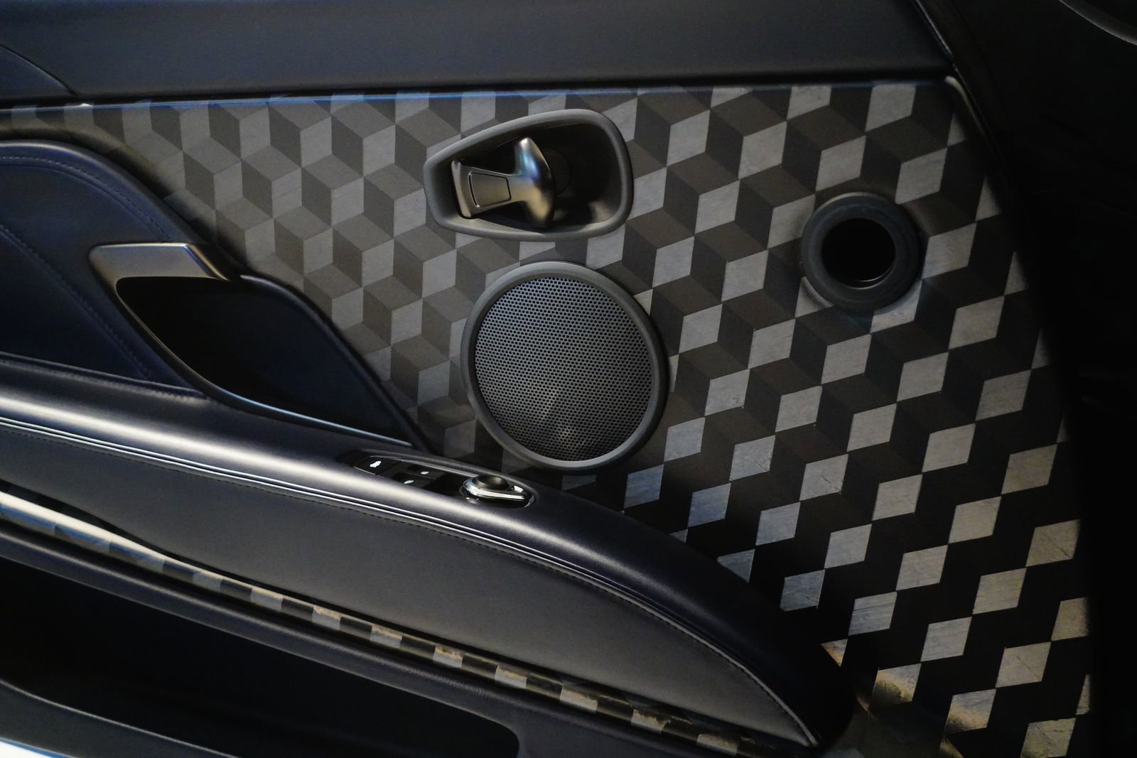 Used 2021 Aston Martin DBS Superleggera RWD image 29