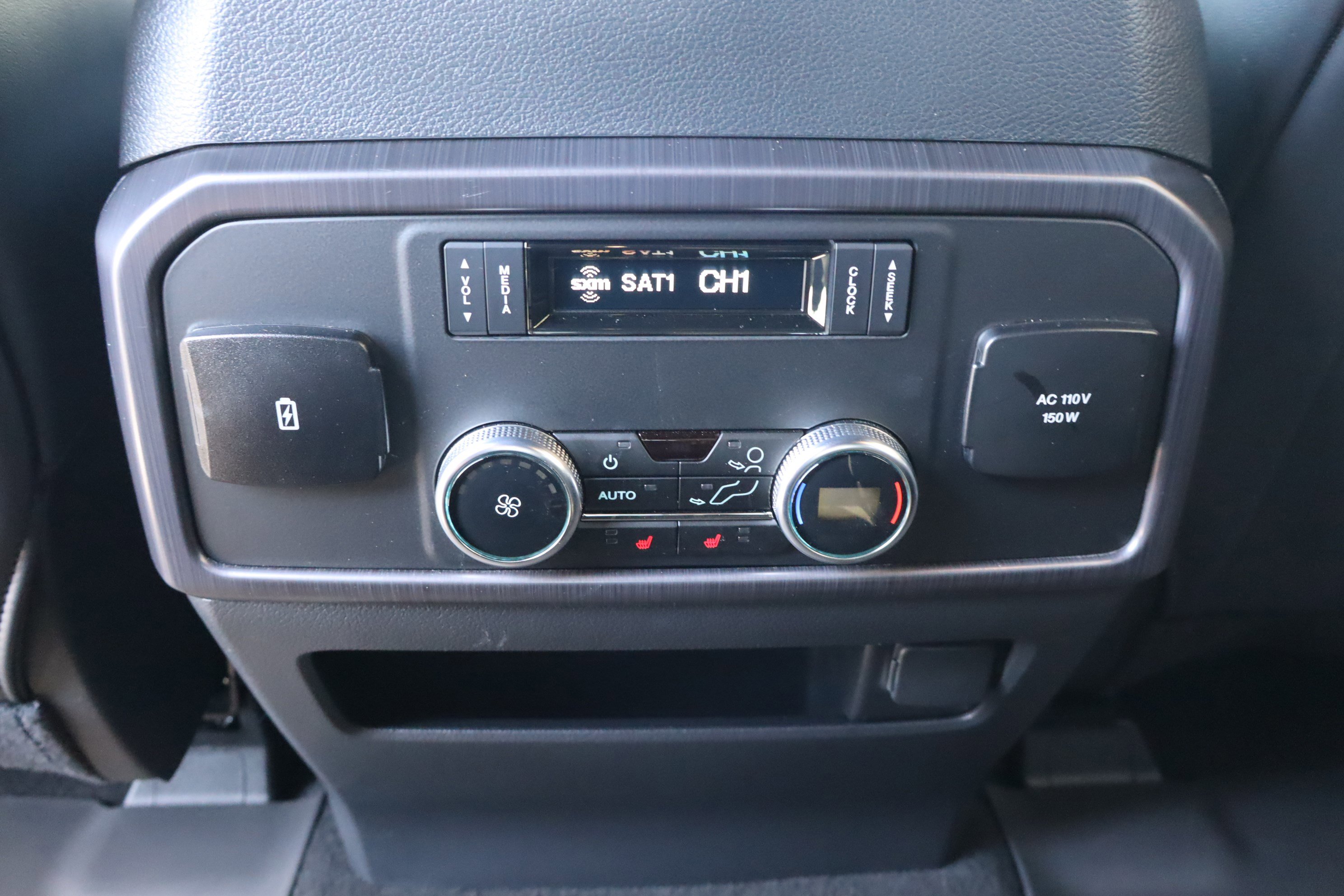 Used 2024 Ford Expedition Platinum image 35