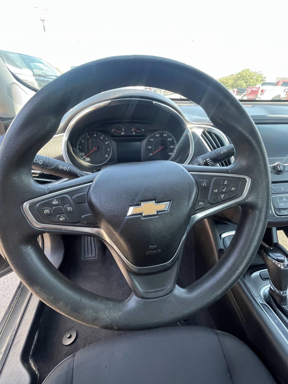 Used 2017 Chevrolet Malibu LT image 14