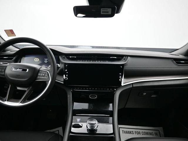 New 2026 Jeep Grand Cherokee L Limited w/ Limited Altitude Package AWD/4WD image 22