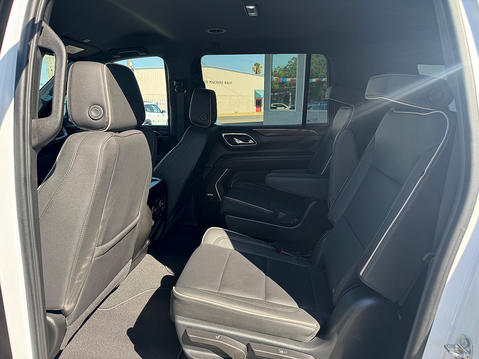 Used 2023 Chevrolet Suburban Premier RWD image 14