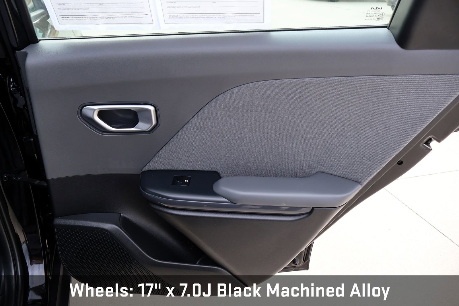 Used 2025 Kia K4 EX image 13