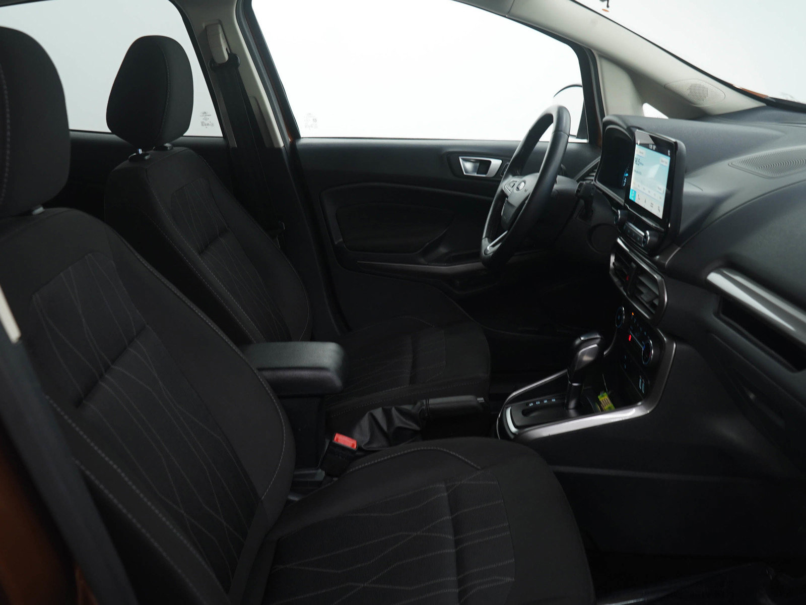 Used 2019 Ford EcoSport SE w/ SE Convenience Package image 11