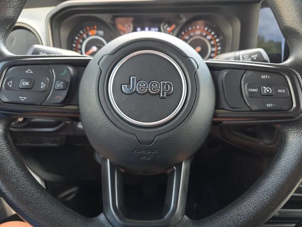 Used 2024 Jeep Wrangler Sport AWD/4WD image 20