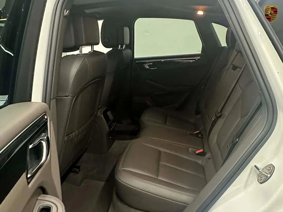 Used 2015 Porsche Macan S image 15