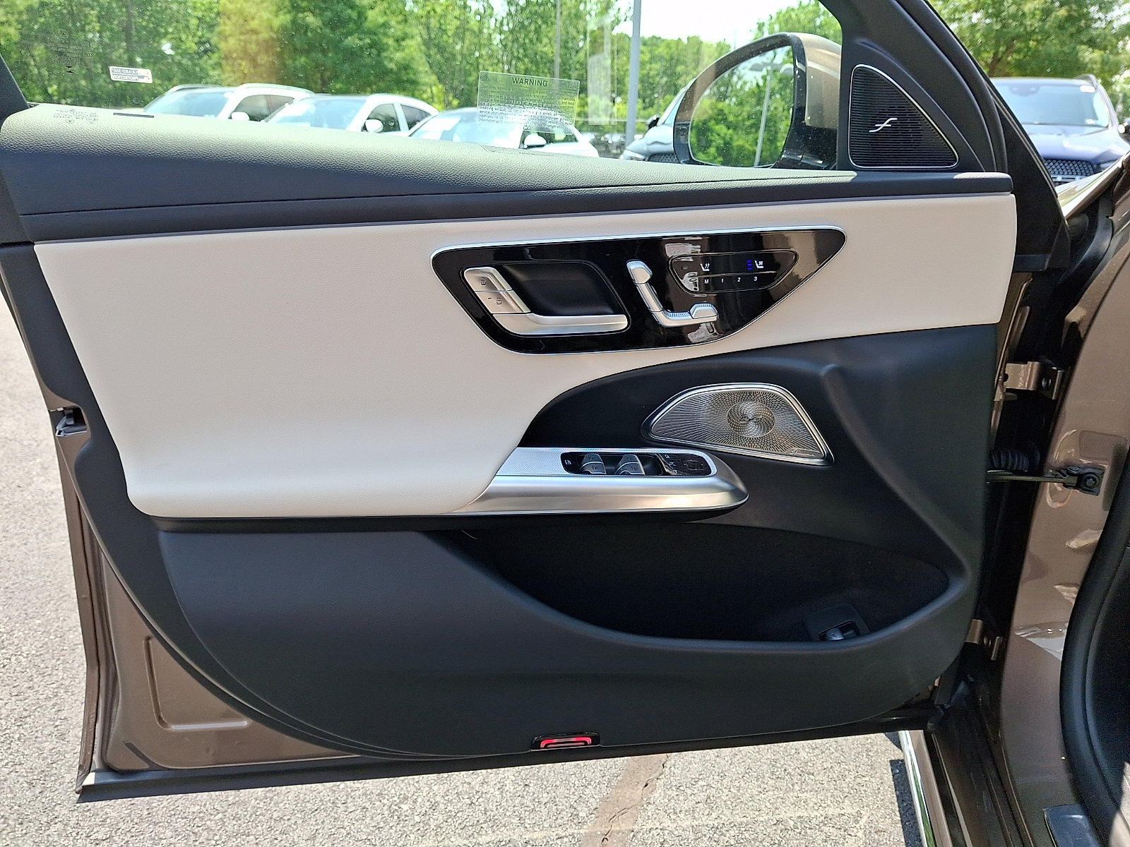 New 2026 Mercedes-Benz E 350 4MATIC Sedan image 11