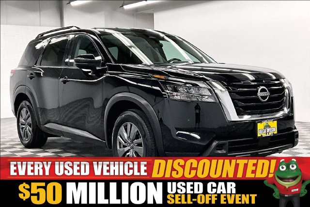 Used 2025 Nissan Pathfinder SV