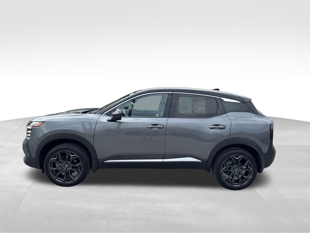 Certified 2025 Nissan Kicks SR AWD/4WD image 2