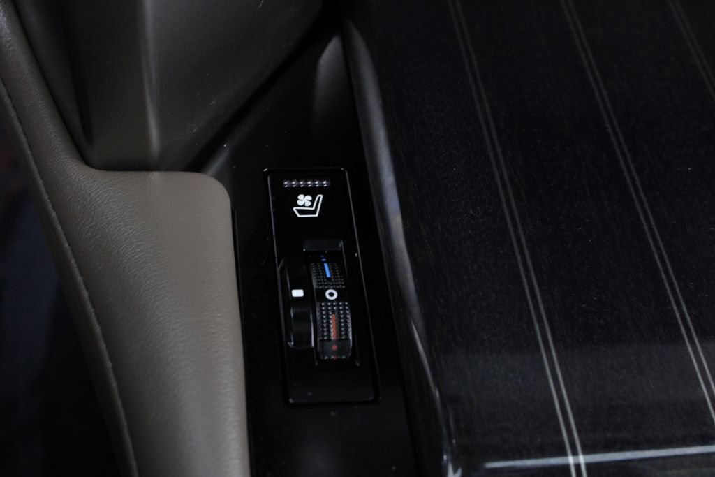 Used 2021 Lexus GX 460 Premium image 24