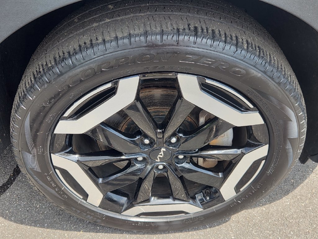 Used 2024 Kia Telluride S w/ S Sunroof Package AWD/4WD image 8