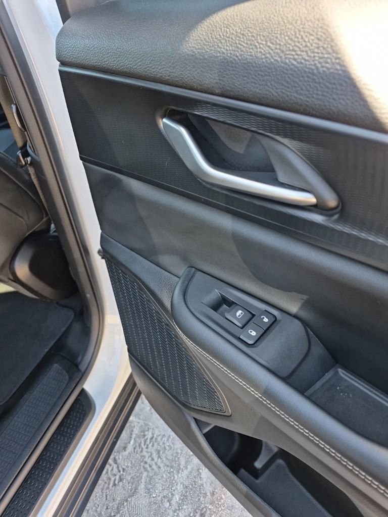 Used 2023 Jeep Grand Cherokee L Altitude AWD/4WD image 20