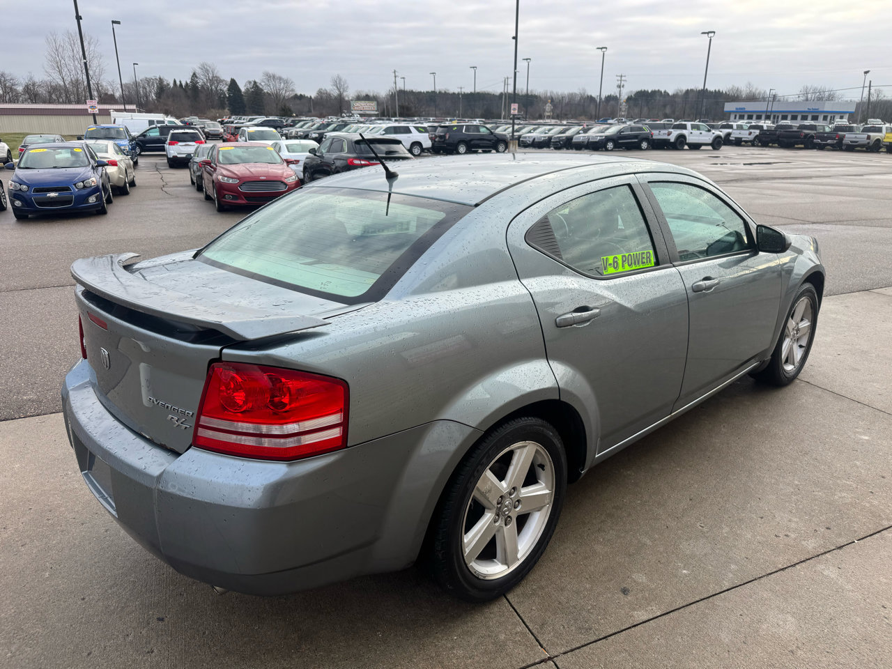 Used 2010 Dodge Avenger R/T image 5