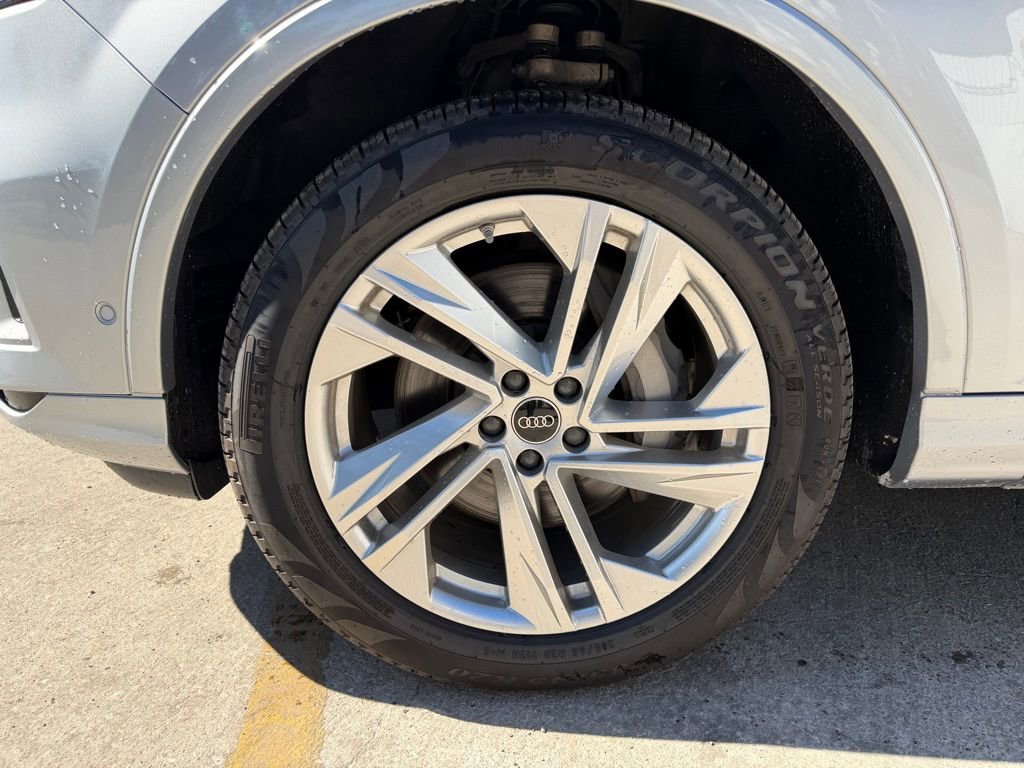 Used 2022 Audi Q7 Premium Plus w/ Premium Plus Package image 9