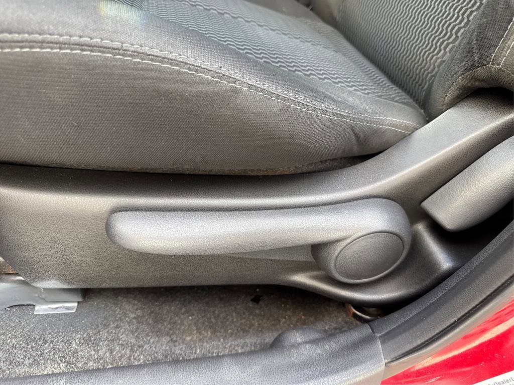 Used 2015 Nissan Versa Note SV image 21