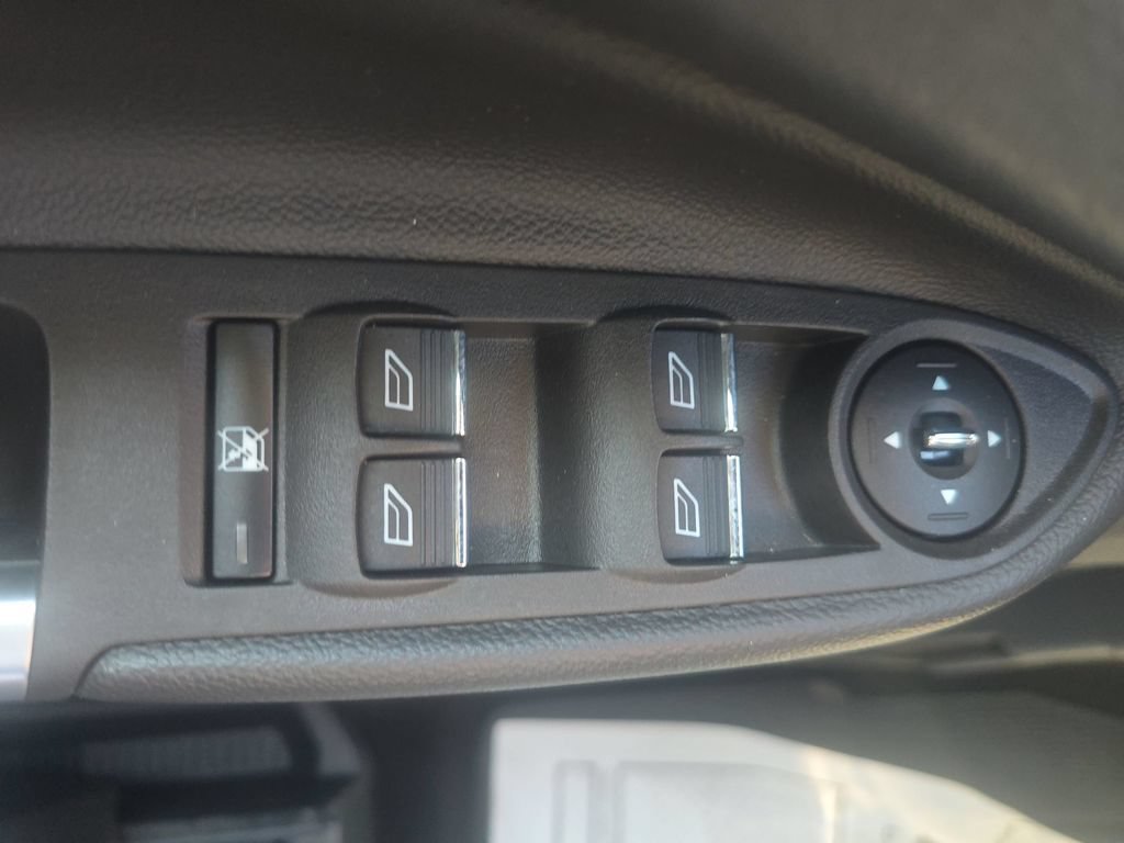 Used 2016 Ford Escape Titanium w/ Equipment Group 301A AWD/4WD image 33